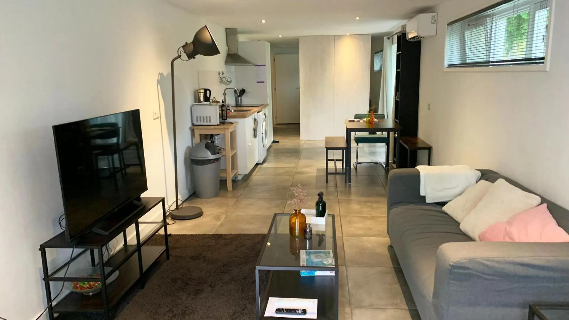 Apartament B&B Flora Eindhoven Holandia